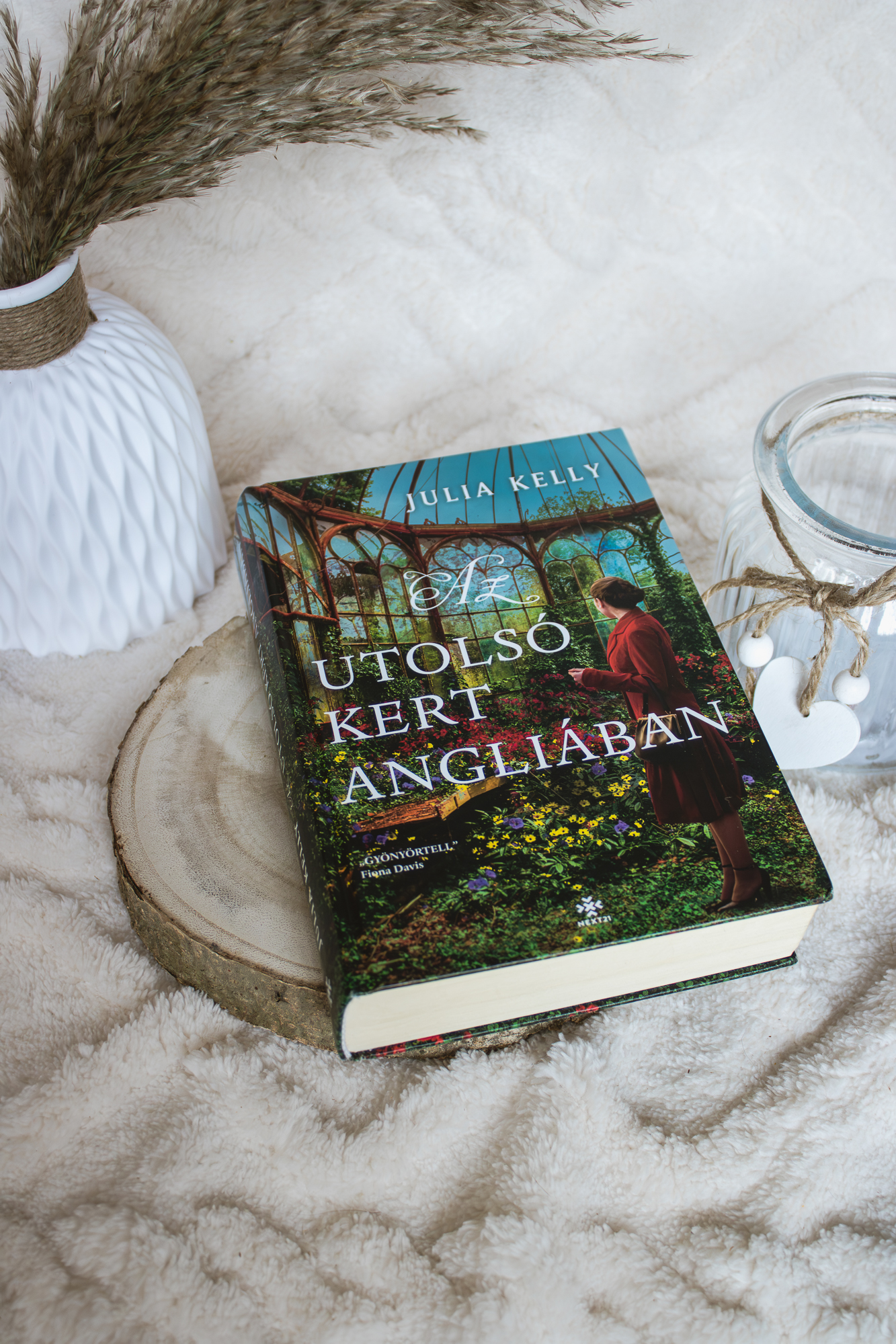 The Last Garden in England by Julia Kelly – Book Review